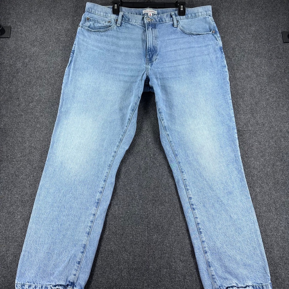 Lucky Brand 223 Straight Jeans Mens 38x32 Light Wash Blue Denim Pants
